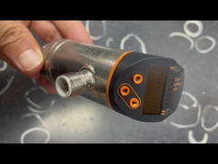 IFM Pressure sensor with display PN2070