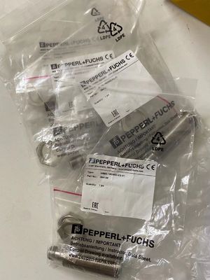Inductive Sensor Pepperl+Fuchs NBB5-18GM50-E2-V1