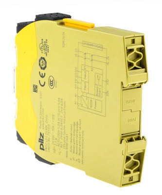 Pilz safety relay 751103 Typ PNOZ s3 C 24VDC 2 n/o 3-point Gripper Function
