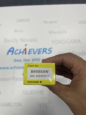 Yokogawa B9565AW GRAPHIC CONTROLS Fanfold Paper Strip Chart with Cast Aluminum Alloy Amplifier Housing