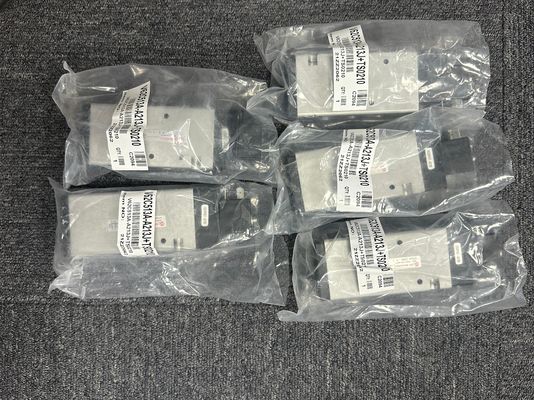 Norgren V60... V63 Series V62C513A-A218J Pilot Solenoid Valve with 10-30 VDC Operating Voltage and 8 Digital Inputs