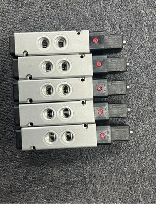 Norgren V60... V63 Series V62C513A-A218J Pilot Solenoid Valve with 10-30 VDC Operating Voltage and 8 Digital Inputs