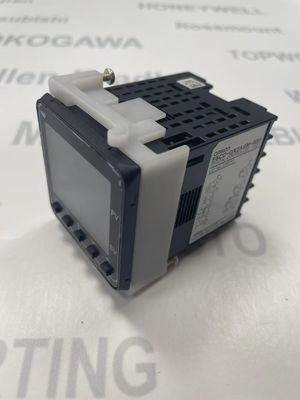 Omron E5CC-QX2A M-800 Panel Mount PID Temperature Controller with 16 Digital Outputs 0.4 kg