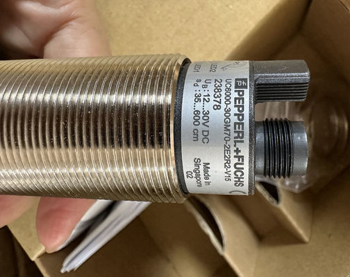 P&F UC6000-30GM70-2E2R2-V15 Ultrasonic sensor