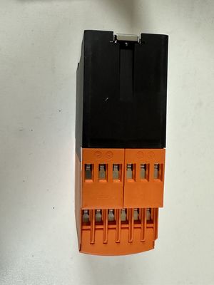 IFM DD2503 Speed Monitoring Evaluation Unit with Measuring Range -100...600 °C and Current Cons 3000