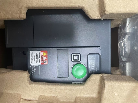 Schneider ATV320U40N4C Variable Frequency Drive 3.2 A Input Current