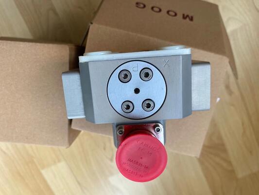 MOOG J761-003 Electro-Hydraulic Servo Valve