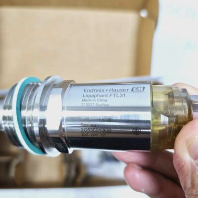  E+H TL31‑1587/0 Liquiphant Vibronic Point Level Switch