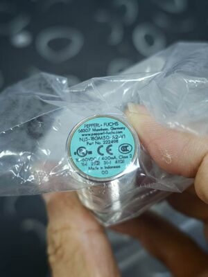 NJ5-18GM50-A2-V1 Cylindrical Proximity Sensor, M18 Connector Type