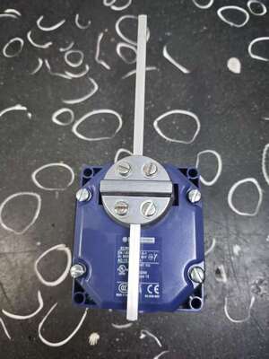 Telemecanique XCRF17 Industrial Limit Switch